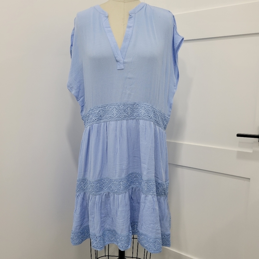 GL by Gibsonlook Women's Vneck Tiered Lace Accents Light Blue Crepe Dress Size M